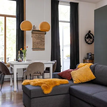 Apartment Cosy Nock ! Little Gem At Center With Large Terrace ! Breda