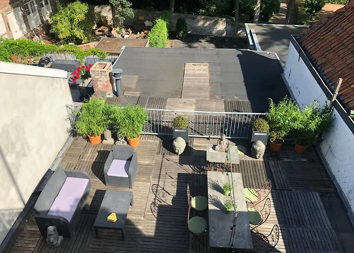 Cosy Nock ! Little Gem At Center With Large Terrace ! *